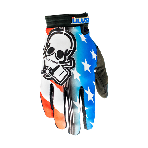 Grab a cold one and salute the flag every sip with The Hold My Beer gloves that has the classic Illusive skull badge proudly placed over top of the Red, White and Blue stars and strips pattern. Black finger webbing and finished off with black pipping. Black palm w/ Illusive skull silicone logo in white to keep that grip on whatever you be holding. 